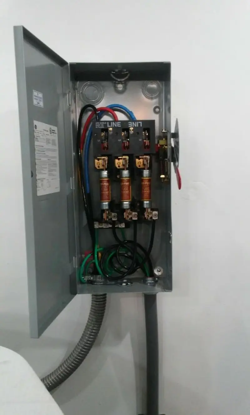 Three-phase disconnect switch installed for Smoke Detector Installation in Redlands
